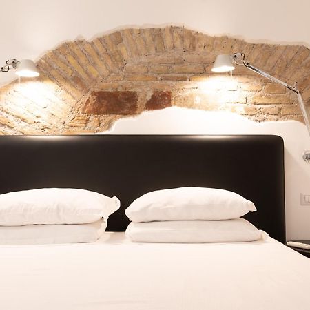 Inn Urbe Colosseo Рим Экстерьер фото