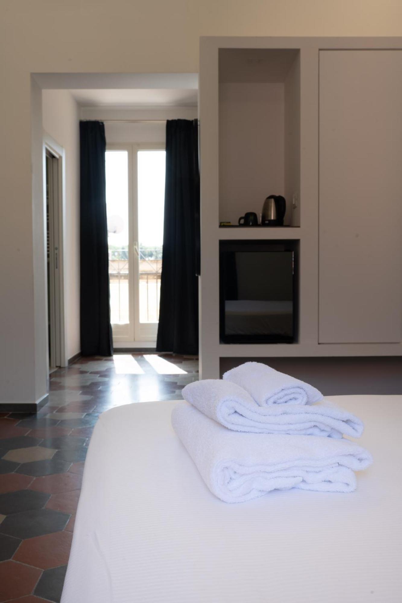 Inn Urbe Colosseo Рим Экстерьер фото